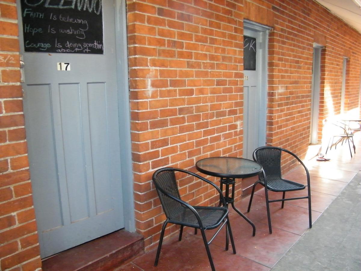 The Rex Hotel Tamworth Exterior foto
